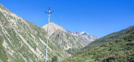 तिलिचो तालको आधार शिविरमा पुग्यो राष्ट्रिय ग्रीडको बिजुली