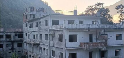आठ वर्षमा पनि बनेन् बेनी अस्पतालको भवन