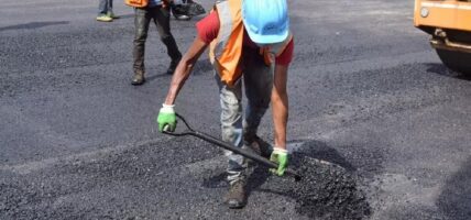 पाल्पाको रामपुरमा धमाधम सडक स्तरोन्नति हुँदै