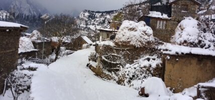 दार्चुलामा हिमपात र वर्षा