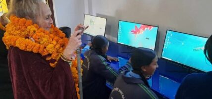 काभ्रेको संसारीदेवी आधारभूत विद्यालयमा कम्युटर प्रयोगशाला
