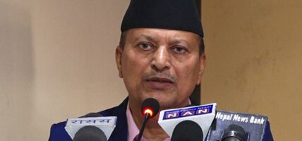 भ्रम चिर्न सहकारीहरूले आफू ठिक रहेको सन्देश दिन जरुरी -मन्त्री अधिकारी
