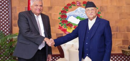 प्रधानमन्त्री ओली र श्रीलंकाका पूर्वराष्ट्रपति विक्रमासिङ्घेबीच भेटवार्ता