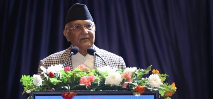 दबाबमा नपरी काम गर्न नेपाल प्रहरीलाई प्रधानमन्त्रीको निर्देशन