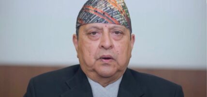 निरास जनतालाई भड्काएर धमिलो पानीमा माछा मार्ने व्यापार, पुरा नहुने सपनामात्र ।