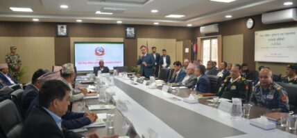 भूकम्पपछिको पुर्ननिर्माणले अब तिव्रता पाउँछ:गृहमन्त्री लेखक