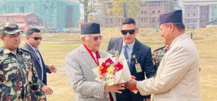 लुम्बिनी प्रदेशसभालाई सम्बोधन गर्न दाङ पुगे ओली
