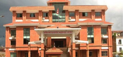 ३ लाख घुससहित शाखा अधिकृत प्रसाई र २ जना सहयोगीविरुद्ध मुद्दा दायर