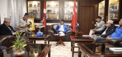 महासचिव गुरुङ : विदेशी शक्तिको आडमा राजावादी सक्रिय छ