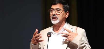 जनार्दन शर्माले गरे कुलमानको प्रशंसा