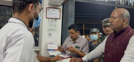 मधेस मुख्यमन्त्रीद्वारा मिर्चैयाका अस्पताल अनुगमन: दुई जना पक्राउ