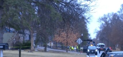 अमेरिकामा विमान दुघर्टना, उड्ने बित्तिकै घरमाथि खस्यो