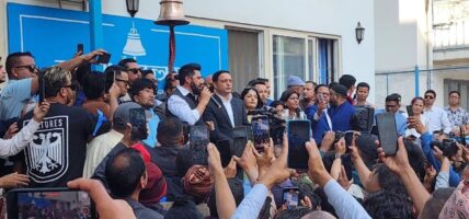 जनताका असन्तुष्टि सम्बोधन गर्न शान्तिपूर्ण अभियानका लागि तयार रहन लामिछानेको आह्वान