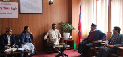 मन्त्री यादव र मुख्यमन्त्री आचार्यबीच भेटर्वार्ता