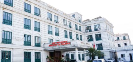 उच्च मनोबलका साथ अगाडि बढ्न उद्योगीलाई सरकारको आग्रह