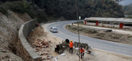 पृथ्वी राजमार्गको अवरोध हट्यो