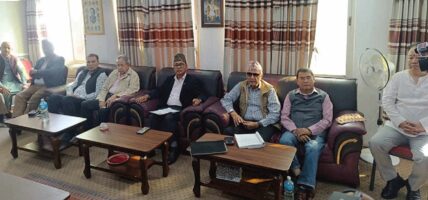 पार्टीका उपाध्यक्ष रवीन्द्र मिश्र र महामन्त्री डा धवलशमशेर राणालाई २४ घण्टाभित्र रिहा गर्न राप्रपाको अल्टिमेटम