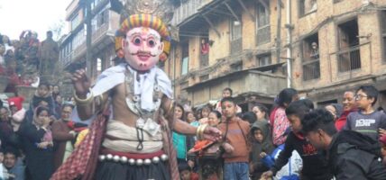 मल्लकालीन परिवारलाई इङ्गित गर्ने नवदुर्गाको ङालाकेगु जात्रा