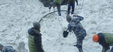 हिमपहिरोमा हराइरहेका चिनियाँ नागरिकको शव फेला