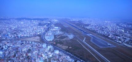 त्रिभुवन विमानस्थलमा बाक्लो तुवाँलोले उडान प्रभावित