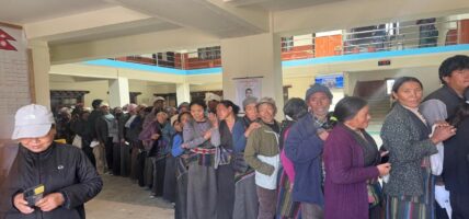 उपल्लो मुस्ताङको चराङ र लोमान्थाङमा राष्ट्रिय परिचयपत्र वितरण