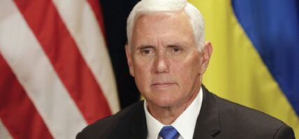 ट्रम्पको भन्सार नीति अमेरिकामा अभावको कारण बन्न सक्ने पूर्व उपराष्ट्रपति पेन्सको चेतावनी