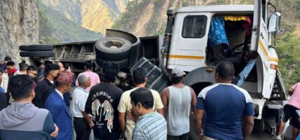 मुग्लिन-नारायणगढ सडक दुईतर्फी सञ्चालन