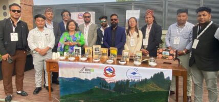 सगरमाथा संवादमा इलामे चियाको स्वाद