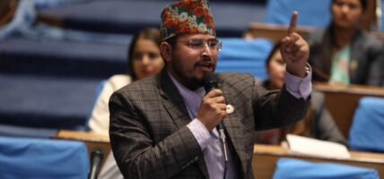 विद्युतको खम्बामा काम गर्ने मजदुरको मृत्यु राज्यले गरेको हत्या हो : सांसद शाही