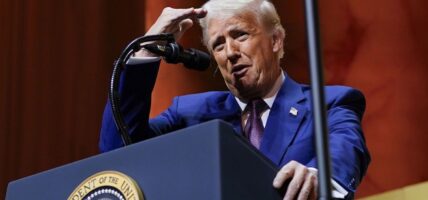 अमेरिकामा ट्रम्पले रद्द गरे आपत्कालीन गर्भपतन निर्देशिका