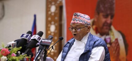 राजावादीहरूले आजको आन्दोलन स्थगित