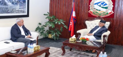 प्रधानमन्त्री केपी शर्मा ओलीसँग नेपालका लागि भारतीय राजदूतको भेट