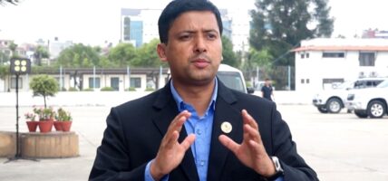 पाँच दिनभित्र ‘भिजिट भिसा’ प्रकरणबारे छानबिन संयन्त्र बन्छ: मुख्य सचेतक बर्तौला