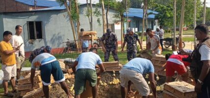 सशस्त्र प्रहरीद्वारा कुखुराका चल्ला बरामद