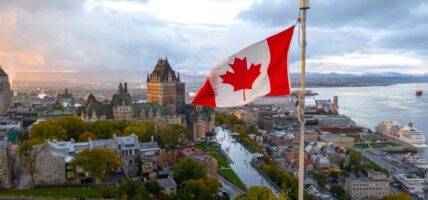 क्यानडाद्वारा अमेरिकी प्रविधि फर्महरूमाथिको कर लगाउने घोषणा फिर्ता