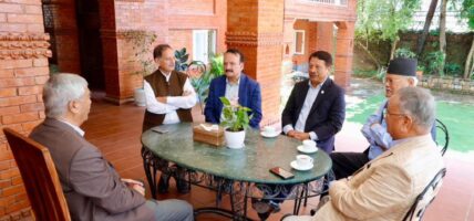 १५ औँ महाधिवेशनमा सभापतिको उम्मेदवार बनाउन कसैलाई पनि बचन नदिएको देउवाको भनाई ।