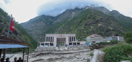 रसुवागढी नाकामा दुवैतर्फबाट सम्पर्क टुट्यो