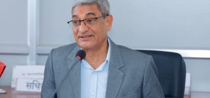 अप्रमाणित प्रतिवेदनका आधारमा १३ दिनसम्म प्रहरी नियन्त्रणमा राखियो:  लेखक