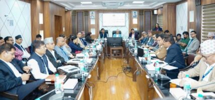 कार्यप्रगति देखिनेगरी ठूला आयोजनालाई अगाडि बढाउनुपर्छ :ऊर्जामन्त्री खड्का