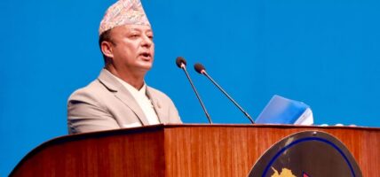 राप्ती नदीले निम्त्याएको समस्याको दीर्घकालीन समाधानमा सरकार लागेको छ: ऊर्जामन्त्री खड्का