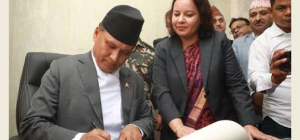 क्षतिग्रस्त सडक पुनर्निर्माणमा १२ अर्ब लाग्ने, अवरुद्ध सडक सञ्चालन सरकारको पहिलो प्राथमिकतामा