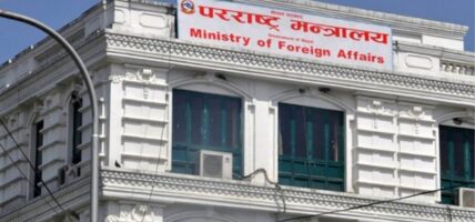 युक्रेनबाट उद्धार गरिएका दुई नेपाली काठमाडौँ आइपुगे