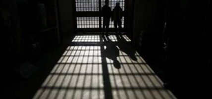 आठ हजारभन्दा बढी कैदीबन्दी कारागार फर्किए