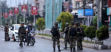 माइतीघर क्षेत्रमा सेनाको सुरक्षा र चेकजाँचमा  कडाईं