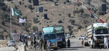अफगान–पाकिस्तान सीमामा भीषण लडाइँपछि युद्धविराम, नागरिकहरू घर फर्किँदै