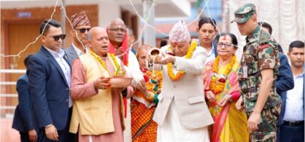राष्ट्रपति पौडेलबाट गुह्येश्वरीमा अर्घ्यदान