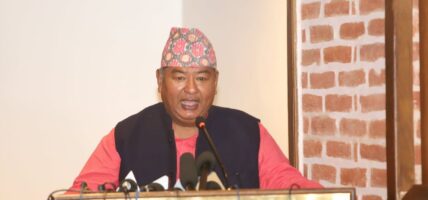 किसान श्रेष्ठ भन्छन् : हामीलाई केही चाहिँदैन, पुरानो घर एमाले फर्किन्छौँ’