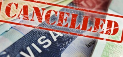 अमेरिकामा पर्यटक र व्यावसायिक यात्रीसहितको ८० हजार भिसा रद्द