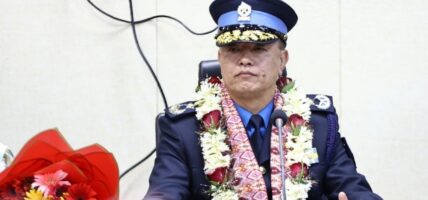 अवकाशमा गएलगत्तै पूर्वआईजीपी खापुङलाई उपत्यका छाड्न रोक, विदेश जान पनि नपाउने