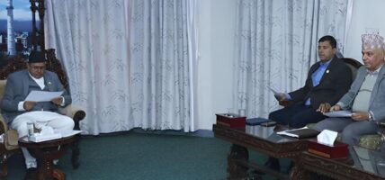 संसद् पुनर्स्थापनाबारे कांग्रेस र एमालेले गरे सभामुखसँग छलफल